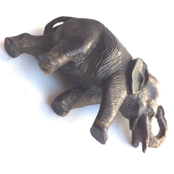 Vintage Miniature Elephant Figurine with Trunk Up  -  Solid Cast Metal - Picture 8 of 9